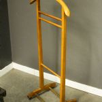 884 9574 VALET STAND